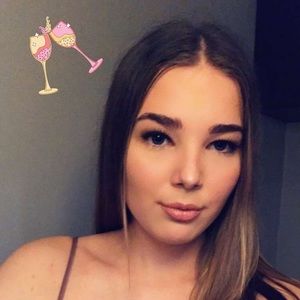 Meet your Posher, Carissa